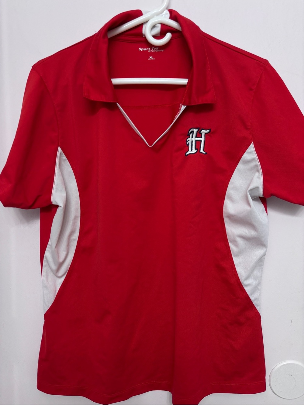 Sport-Tek Red and White Color Block Men’s Polo Shirt with H Crest XL 46 x 25